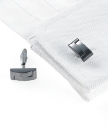 Punctuate your look with these muted, sophisticated cufflinks from Kenneth Cole Reaction. Punctuate your look with these muted, sophisticated cufflinks from Kenneth Cole Reaction.