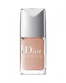 Never before has the color of Dior Vernis displayed such lacquered and vibrant shine! A cocktail of Shine and Sparkle Amplifying active ingredients directs pigments and pearly particles to enhance light reflection tenfold. Once again, the array of enchanting shades created by Tyen reflect the spirit of Dior fashion shows.Application is even easier with the brush. Dior Vernis also features a newchip-resistant formula that protects and embellishes the nails, day after day. Never before has the color of Dior Vernis displayed such lacquered and vibrant shine! A cocktail of Shine and Sparkle Amplifying active ingredients directs pigments and pearly particles to enhance light reflection tenfold. Once again, the array of enchanting shades created by Tyen reflect the spirit of Dior fashion shows.Application is even easier with the brush. Dior Vernis also features a newchip-resistant formula that protects and embellishes the nails, day after day.
