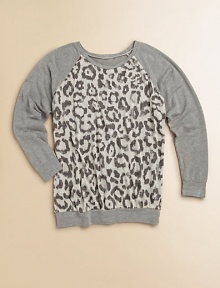 An everyday sweatshirt gets a little wild with a cool animal print and long raglan sleeves.Round necklineLong raglan sleevesPullover styleSpandex/ModalMachine washImported An everyday sweatshirt gets a little wild with a cool animal print and long raglan sleeves.Round necklineLong raglan sleevesPullover styleSpandex/ModalMachine washImported