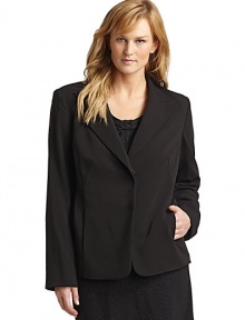 THE LOOKPeak lapelsLightly padded shouldersLong sleevesConcealed snap closureBanded detail at side panelsDual on-seam pockets at waistTHE FITAbout 26 from shoulder to hemTHE MATERIAL75% polyester/18% viscose/7% elastaneFully linedCARE & ORIGINDry cleanImported