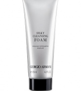 A soft foaming cream that effectively cleanses the face while preserving its comfort. This soap-free, gentle cleanser is like a mineral bath for the face, and helps to maintain the moisture balance of the skin. Skin feels fresh, purified and more-radiant. Impurities, which tend to dull the complexion, are removed, leaving the skin brighter and healthy-looking. Ideal for normal to oily skin types. Contains salicylic acid. 4.2 oz. 