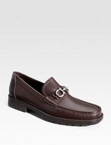 A classic leather loafer, expertly constructed in Italy from premium leather with a silvertone aaccent and signature lug sole. Leather lining Padded insole Rubber sole Made in Italy