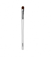 Slim, tapered design for spot application and even blending of concealer. Use pointed tip to camoflauge small imperfections. Flat side helps cover larger areas: undereye circles, blotchy, uneven patches of skin. Unique antibacterial technology. 
