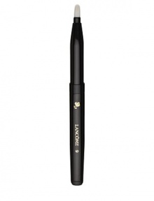 This versatile, synthetic-bristled brush is the ideal partner to all lip color products. This sleek applicator retracts easily for portable convenience, applies lip color for a flawless look. The tapered, smaller tip allows an even, controlled application. Made in USA. 