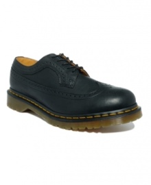 Never mess with a classic. These Dr. Martens oxford casual men's shoes have the look that lasts.