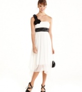 Striking, contrast-color accents pop against the floaty chiffon design of this one-shoulder party dress from Trixxi.