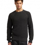 THE LOOKTwo-tone designRibbed crewneckLong ribbed cuff raglan sleevesRibbed hemTHE MATERIALCotton/acrylicCARE & ORIGINHand washImported
