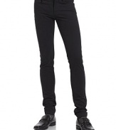 THE LOOKWaistband with belt loopsZip fly with slide tab closureFive pocket styleTHE FITRise, about 7Inseam, about 33THE MATERIAL98% cotton/2% elastaneCARE & ORIGINMachine washMade in Italy