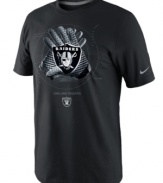 Have a hand in pumping up support for your favorite football team with this Oakland Raiders NFL t-shirt from Nike.