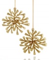 Leaves of mistletoe make beautiful snowflakes and extra-festive ornaments for your tree and, in an iridescent gold, provide extraordinary shimmer.