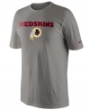 From the pre-game to after-party, show off your Washington Redskins pride in this NFL football t-shirt from Nike.