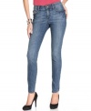 These skinny medium wash petite jeans from DKNY Jeans hug your curves for a slim and sexy look! Wear with heels or flats for a flattering look.