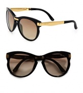 Foldable plastic frames with metal accented logo temples are the perfect travel companion. Available in shiny black with brown/gold mirror lens. Metal logo templesFoldable design for easy storage100% UV protectionMade in Italy 