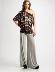 Flowy, wide-leg silhouette with a ruched fold-over waistband. Ruched fold-over waistband Inseam, about 34 Ruched at side Rayon Hand wash ImportedModel shown is 5'9½ (176cm) wearing US size Small. Flowy, wide-leg silhouette with a ruched fold-over waistband. Ruched fold-over waistband Inseam, about 34 Ruched at side Rayon Hand wash ImportedModel shown is 5'9½ (176cm) wearing US size Small.