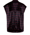 Feminine top in patterned silk with a black and dark red graphic print - A hint of stretch creates the perfect fit - Features a mini stand collar, narrow v-neck, indicated sleeves and a loose silhouette - Favorite top of the office with slim trousers or pencil skirt and heels, or try with favorite jeans and flats for a more casual look