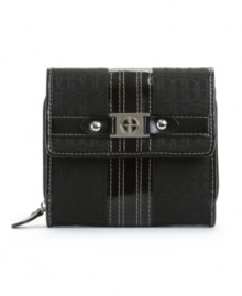 The perfect design to keep you organized all day and night. This classic look by Giani Bernini features a signature exterior with classic silvertone detailing. The perfect design to keep you organized all day and night. This classic look by Giani Bernini features a signature exterior with classic silvertone detailing.