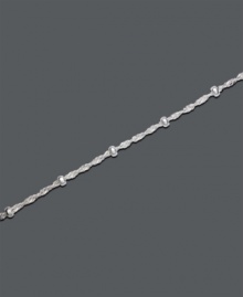 Add a delicate dash of sterling silver with this intricate Singapore chain anklet by Giani Bernini. Approximate length: 10 inches.