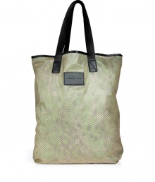 Detailed with a logo embossed rubber nameplate and practical double top handles, Marc by Marc Jacobs packable shopper is perfect for travel and weekday wear alike - Black nameplate and top trim, flat double top handles, camo-effect printed mesh lining - Pack away for travel, or into your briefcase for after-work errands Detailed with a logo embossed rubber nameplate and practical double top handles, Marc by Marc Jacobs packable shopper is perfect for travel and weekday wear alike - Black nameplate and top trim, flat double top handles, camo-effect printed mesh lining - Pack away for travel, or into your briefcase for after-work errands