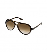 Blend out the sun in chic style in Ray-Bans lightweight plastic aviator-inspired gradient sunnies - Tortoise-brown plastic frames, crystal brown gradient lenses, signature logo on both temples - Lens filter category 2 - Comes with a logo-stamped semi-hard carrying case - A cool choice for all four seasons