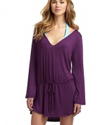 THE LOOKV-neckLong sleevesDropped waist with drawstring closureSide slits at hemTHE FITAbout 30 from shoulder to hemTHE MATERIAL95% rayon/5% spandexCARE & ORIGINHand washMade in USAModel shown is 5'10 (177cm) wearing US size Small. 