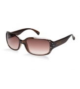 Steve Madden is all about embracing fashion and looking toward the future. His sunglass styles prove it with a funky focus and individual expression.