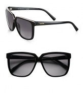 A retro-inspired, square-shaped, acetate frame is accented by a metal V detail. Available in black with grey gradient lens.Logo temples100% UV protectionMade in Italy