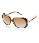 The first name in British fashion, Burberry eyewear leverages the strength of its 150-year heritage, balancing classic and modern design. Enduring, luxurious and widely appealing to men and women of all ages, capturing both the stately and adventurous, Burberry reinterprets the tradition of classic British style.