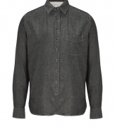 With a modern slim fit and partial button-down front, Rag & Bones black heather cotton shirt is an easy way to add an understated Downtown edge to your outfit - Spread collar, long sleeves, buttoned cuffs, partial button placket, chest pocket, shirttail hemline - Slim fit - Wear with jeans and suede lace-ups