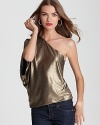 All that glitters is chic. With an asymmetric neckline and a sexy one-shoulder silhouette that drapes just right, this silver-flecked gold top is ready for the dance floor.