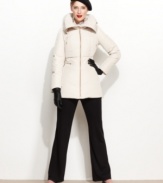 An oversized collar makes a fashion-forward statement on Jones New York's cozy puffer. Streamlined quilting gives this coat a modern edge.