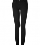 Elevate your casual basics with these figure-hugging skinnies from cult-favorite denim brand Current Elliott - Classic five-pocket styling, skinny leg, low-rise - Pair with an oversized top or a cashmere sweater and ankle boots