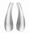 Featuring sleek curves of polished aluminum, these Dansk salad servers are perfectly suited for scooping and plating greens.