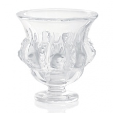 The unique shape of this vase, with its short bowl and wide mouth, lends to its appeal. The alternating sparrows and vines are enhanced by the traditional Lalique satin-finish. The unique shape of this vase, with its short bowl and wide mouth, lends to its appeal. The alternating sparrows and vines are enhanced by the traditional Lalique satin-finish.