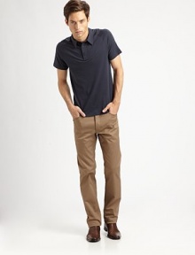 Dark khaki pant is a polished rendition of a classic five-pocket, updated with front J pockets and an additional coin pocket for added versatility.Five-pocket styleInseam, about 3395% cotton/5% polyurethaneDry cleanImported