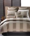 A modern stitch pattern makes the Wide Stripe Bronze quilted coverlet from Hotel Collection thoroughly intriguing. Rooted in simplicity, yet exquisitely detailed, this coverlet is a sophisticated addition to the Wide Stripe Bronze bedding ensemble. Features quilting on both sides.