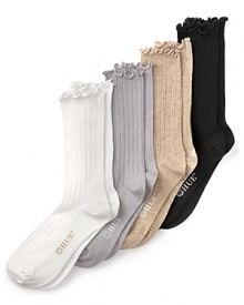 Make a green impact with HUE's organic cotton trouser socks, featuring ribbing and lettuce edges.