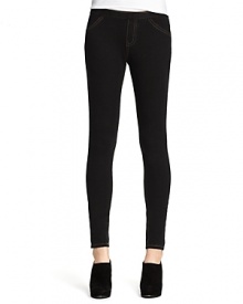 Hue's popular Skinny Jeanz get an update in a solid wash. Looks great with booties or your favorite pair of pumps. Hue's popular Skinny Jeanz get an update in a solid wash. Looks great with booties or your favorite pair of pumps.