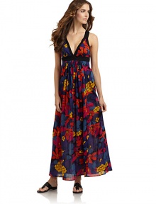 THE LOOKVibrant flower printContrast banded V-neck and Empire waistPleated center waistSide zipperCrossback strapsTHE FITAbout 52 from shoulder to hemTHE MATERIALCottonCARE & ORIGINHand washImportedModel shown is 5'11 (180cm) wearing US size Small. THE LOOKVibrant flower printContrast banded V-neck and Empire waistPleated center waistSide zipperCrossback strapsTHE FITAbout 52 from shoulder to hemTHE MATERIALCottonCARE & ORIGINHand washImportedModel shown is 5'11 (180cm) wearing US size Small.