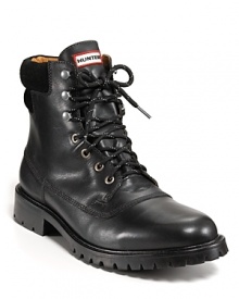 Sturdy style in leather, the Ross has a round toe, full-lace up closure and a super tough lug rubber ousole. Sturdy style in leather, the Ross has a round toe, full-lace up closure and a super tough lug rubber ousole.