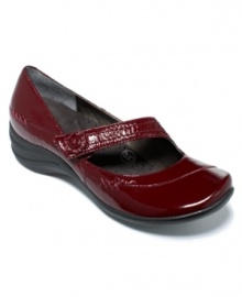 Skip through your day in the Trope Mary Jane Flats from Hush Puppies with their soft, flexible sole and a adorable, high-shine upper. Skip through your day in the Trope Mary Jane Flats from Hush Puppies with their soft, flexible sole and a adorable, high-shine upper.