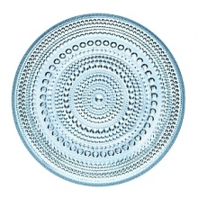 To celebrate designer Oika Toikkas 50th, Iittala reintroduces a selection of the most popular pieces from his original 1964 dewdrop collection. The idea of using droplets of glass as decoration came to Toikka when he was thinking of ways of covering the joint marks left on the surface of pressed glass pieces by the production process. The result is a glistening collection of timeless objects of beauty. To celebrate designer Oika Toikkas 50th, Iittala reintroduces a selection of the most popular pieces from his original 1964 dewdrop collection. The idea of using droplets of glass as decoration came to Toikka when he was thinking of ways of covering the joint marks left on the surface of pressed glass pieces by the production process. The result is a glistening collection of timeless objects of beauty.