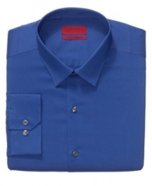 Saturate your style with the cool, sophisticated blue of this Alfani dress shirt.