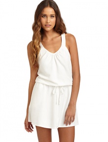 THE LOOKBrushed terry clothGathered v-neckSleevelessDrop waist with drawstringSide seam pocketsBack modified t-backTHE FITAbout 39 from shoulder to hemTHE MATERIAL79% cotton/21% polyesterCARE & ORIGINMachine washImported
