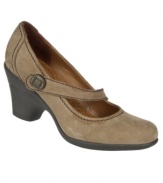 Simple and classy. The Jansen pumps by Naturalizer reimagine the classic Mary Jane silhouette with an asymmetrical strap and detailed button accent.