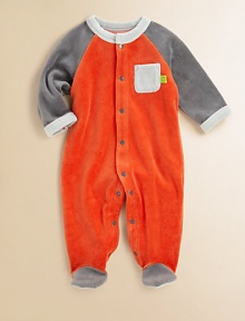 Baseball styling in sophisticated colors of plush velour.Round necklineContrast front snapsLong raglan sleeves with contrast cuffsPatch chest pocketSnap legsContrast feetCottonMachine washImported Please note: Number of snaps may vary depending on size ordered. Baseball styling in sophisticated colors of plush velour.Round necklineContrast front snapsLong raglan sleeves with contrast cuffsPatch chest pocketSnap legsContrast feetCottonMachine washImported Please note: Number of snaps may vary depending on size ordered.