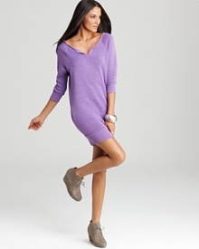 A dressed-up take on the classic sweatshirt, this ALTERNATIVE dress delivers laid-back chic.