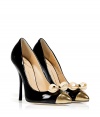 Channel ladylike luxe in these bow-detailed classic pumps from Giuseppe Zanotti - Slightly pointed capped gold toe, contrasting bow detail, ultra-high stiletto heel - Wear with a flirty cocktail frock and a statement clutch