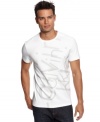 Toss on this Calvin Klein logo crew neck tee for a classic laid back look.