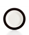 Timeless and ultra-versatile Classic Band combines clean lines in black and white. From Martha Stewart Collection, this simple salad plate lets you embrace a less-is-more look every day or you can mix and match with the fresh and floral Hudson pattern, also from Martha Stewart Collection.