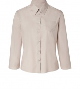 Minimalist and chic, this stretch cotton shirt from Jil Sander Navy injects sophistication into your workweek style - Classic collar, bracelet-length sleeves, buttoned cuffs, front button placket - Tailored silhouette - Pair with cropped trousers or a figure-hugging pencil skirt